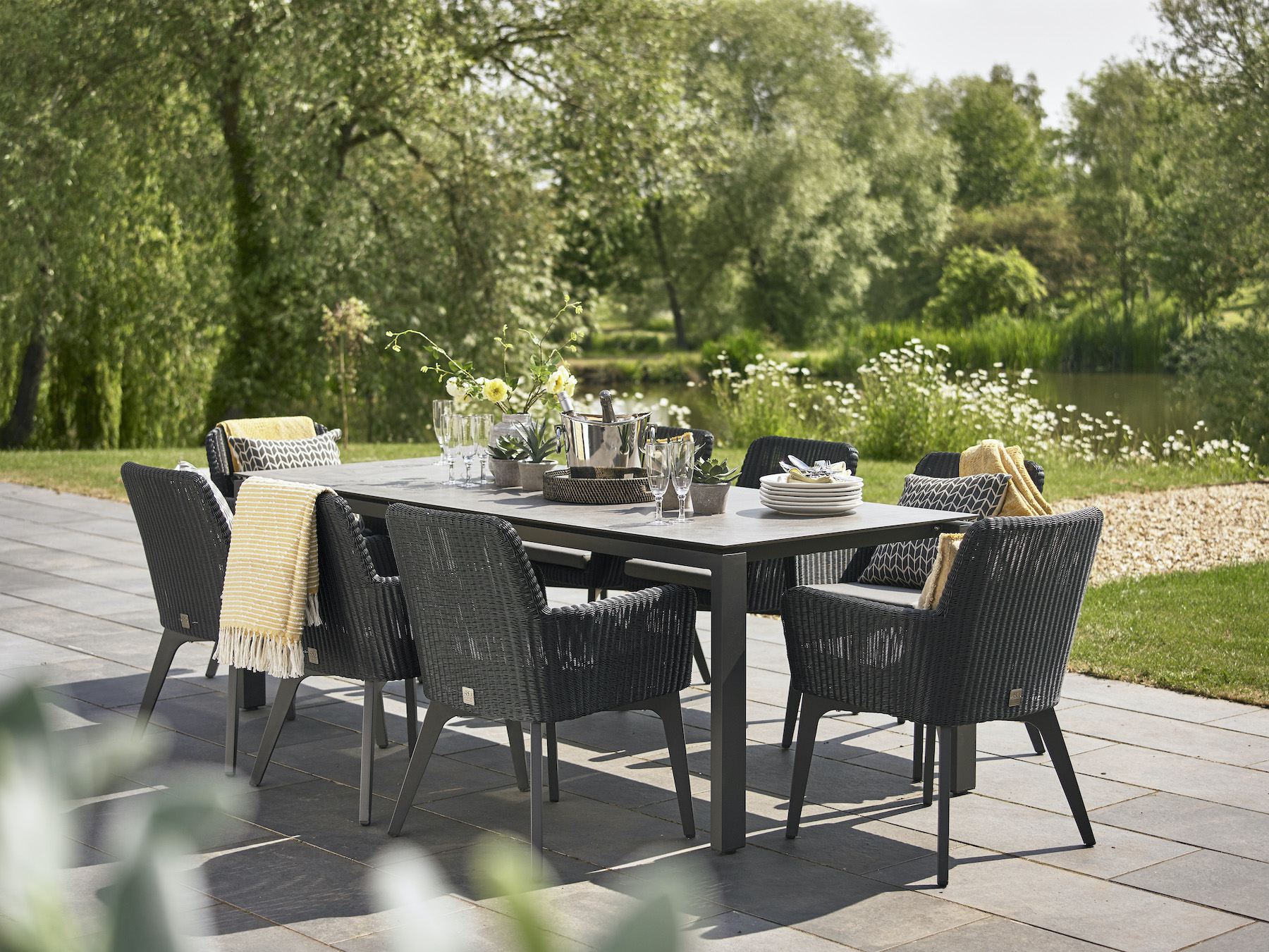 Goa HPL dining table with 8 Lisboa dining chairs